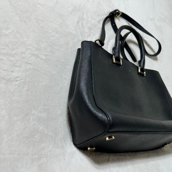 MICHAEL KORS Purse Selma Black Chevron Patchwork Design w/ Adjustable Strap - Picture 12 of 16